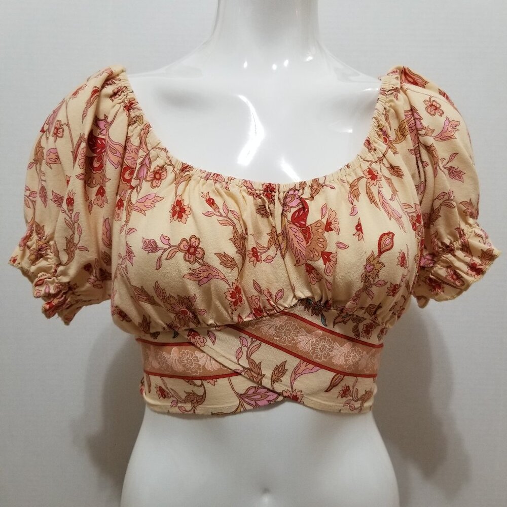 Rusttydustty top Large floral print cropped puff sleeve cutout tie back boho